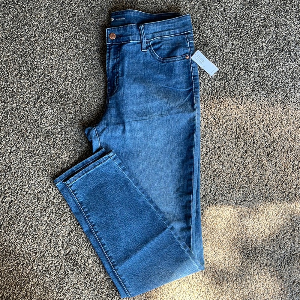 Old Navy Super Skinny jeans